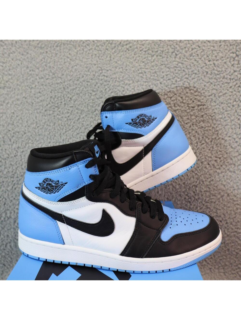 Air Jordan 1 UNC Toe Retro High OG sz 10 Men 2023 DZ5485-400
